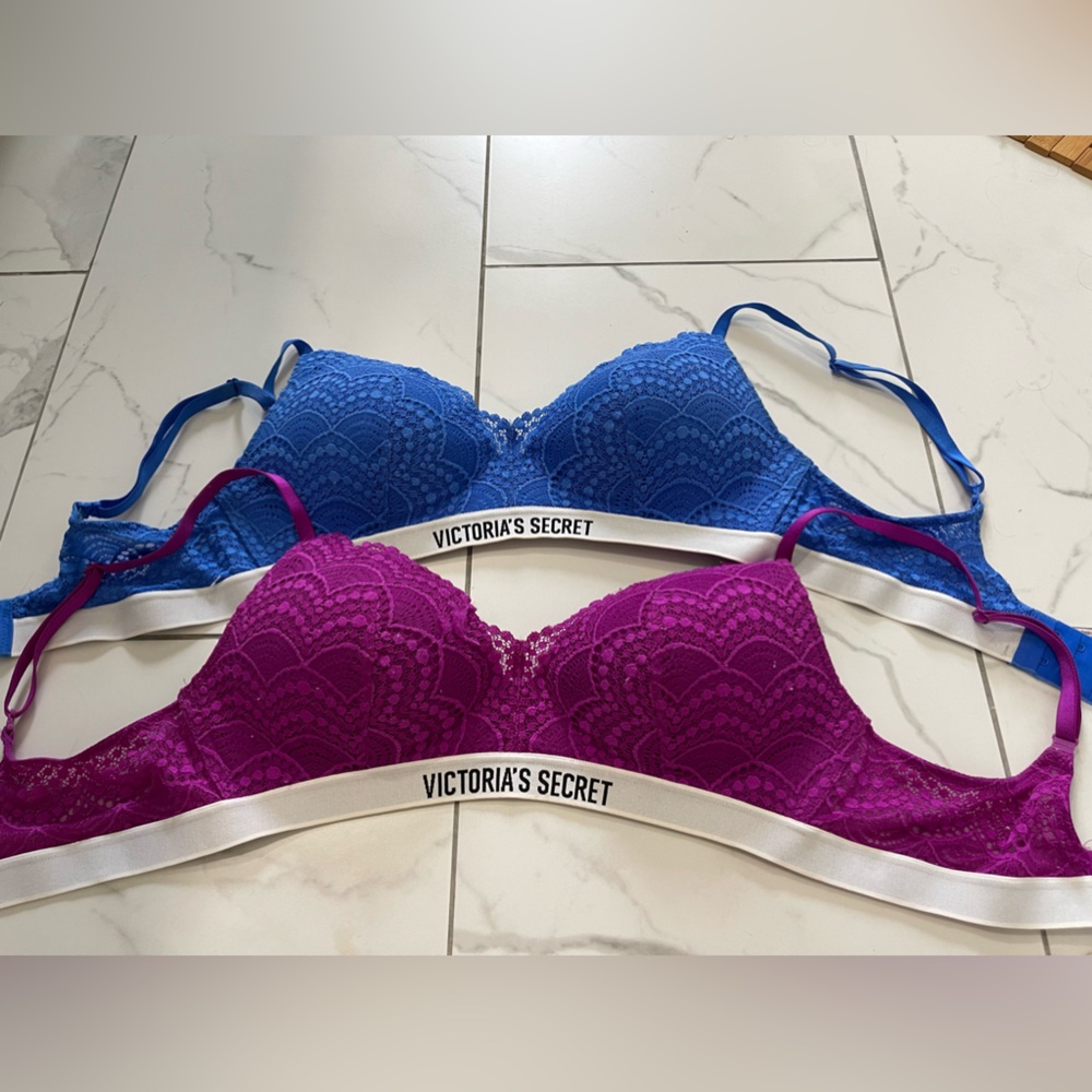 Victoria Secret Wireless Lace Bras 34C